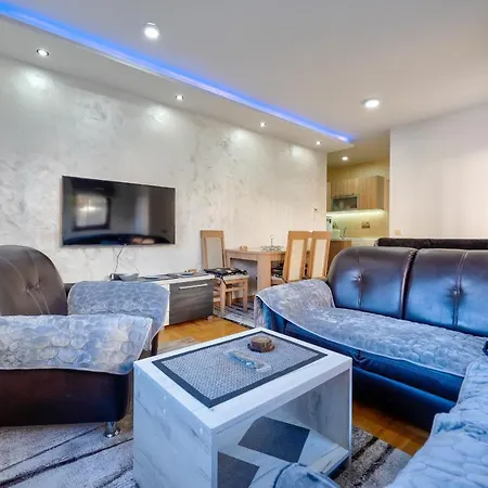 Natasa アパート ズラティボール